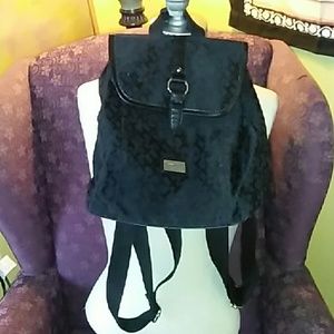 STORE CLOSING MAKE AN OFFER! Tommy Hilfiger bag